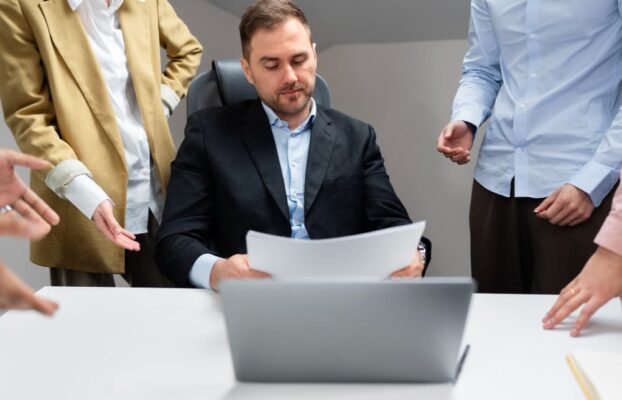 Disolución administrativa vs. voluntaria: ¿Qué sucede si simplemente dejo de pagar mi LLC?